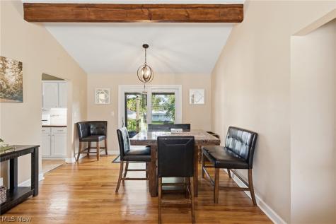 567 Twilight Drive Seven Hills OH 44131
