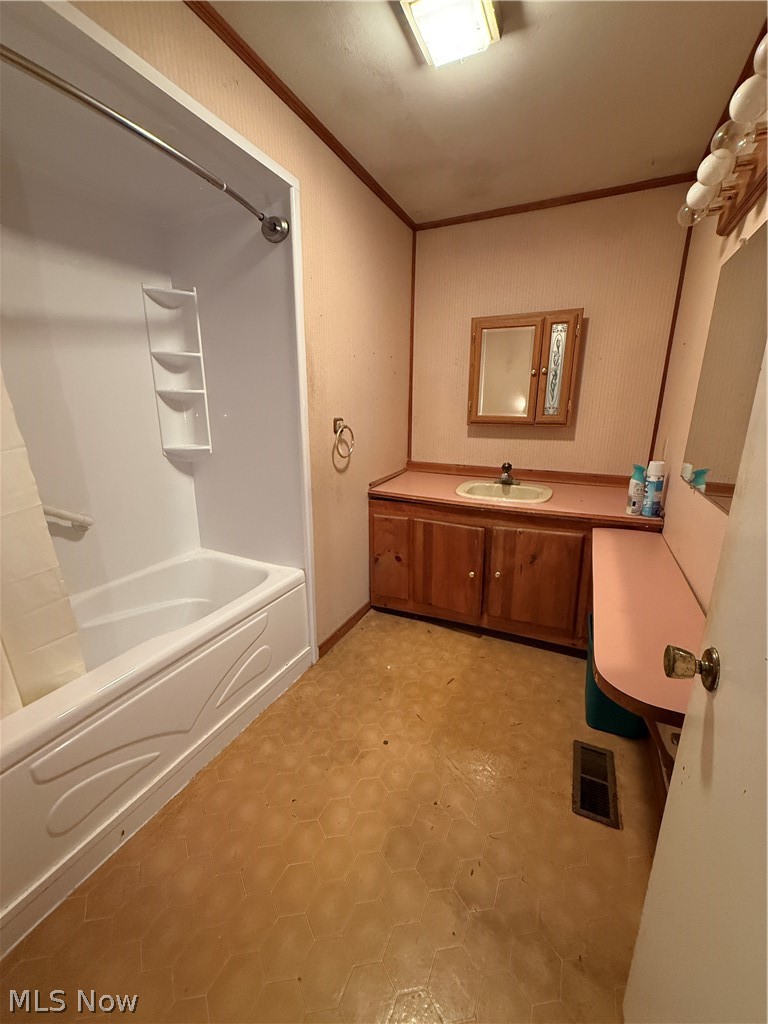 7004 Roe Boulevard Madison OH 44057