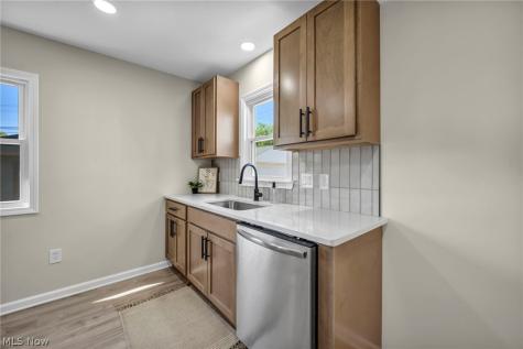 13510 Rockside Road Garfield Heights OH 44125