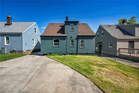 13510 Rockside Road Garfield Heights OH 44125