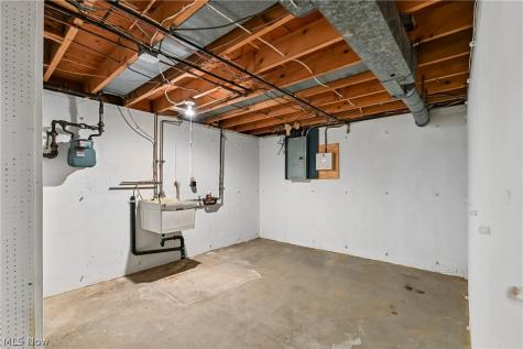 1211 Benskin Avenue SW Canton OH 44710