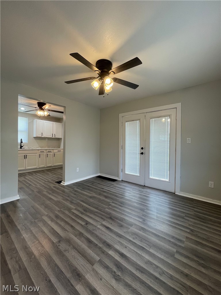 679 W Oregon Avenue Sebring OH 44672
