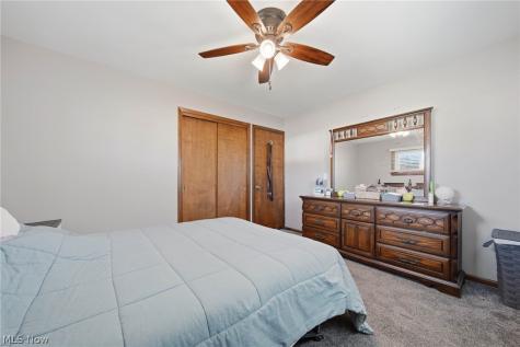 1118 Valley Drive NW North Canton OH 44720