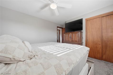 1118 Valley Drive NW North Canton OH 44720