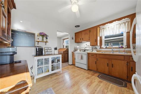 1118 Valley Drive NW North Canton OH 44720