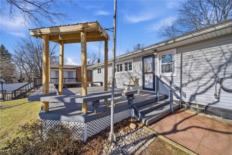 1118 Valley Drive NW North Canton OH 44720