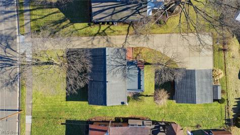1118 Valley Drive NW North Canton OH 44720