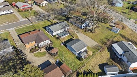 1118 Valley Drive NW North Canton OH 44720