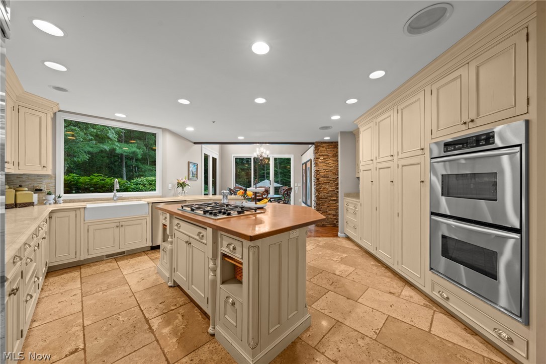 50 East Juniper Lane Moreland Hills OH 44022