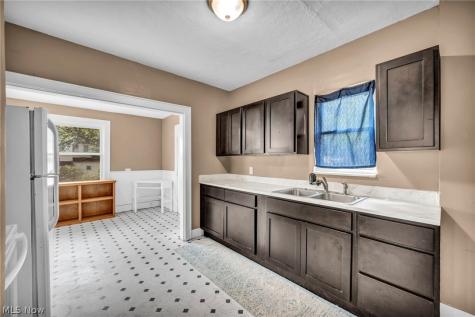535 Brittain Road Akron OH 44305