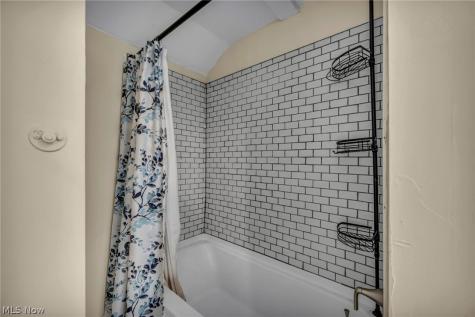 535 Brittain Road Akron OH 44305