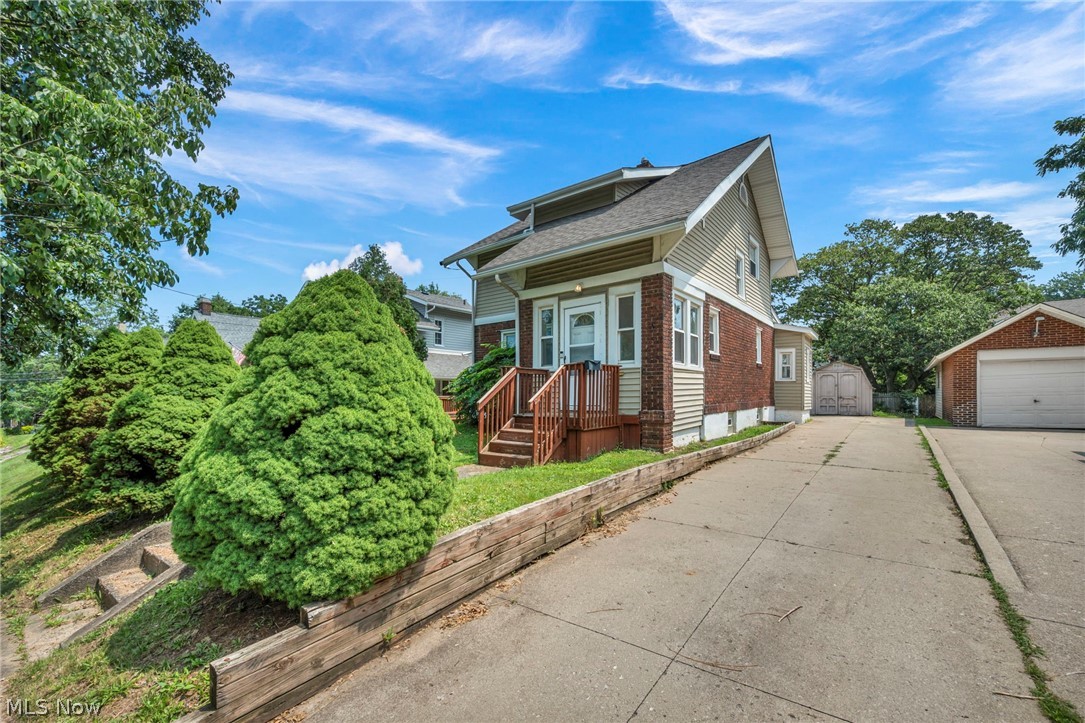 535 Brittain Road Akron OH 44305