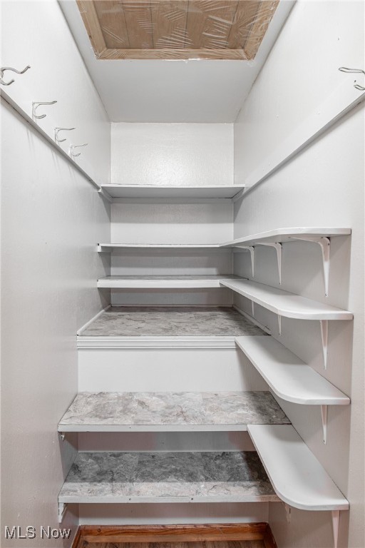 2045 9th Street SW Akron OH 44314