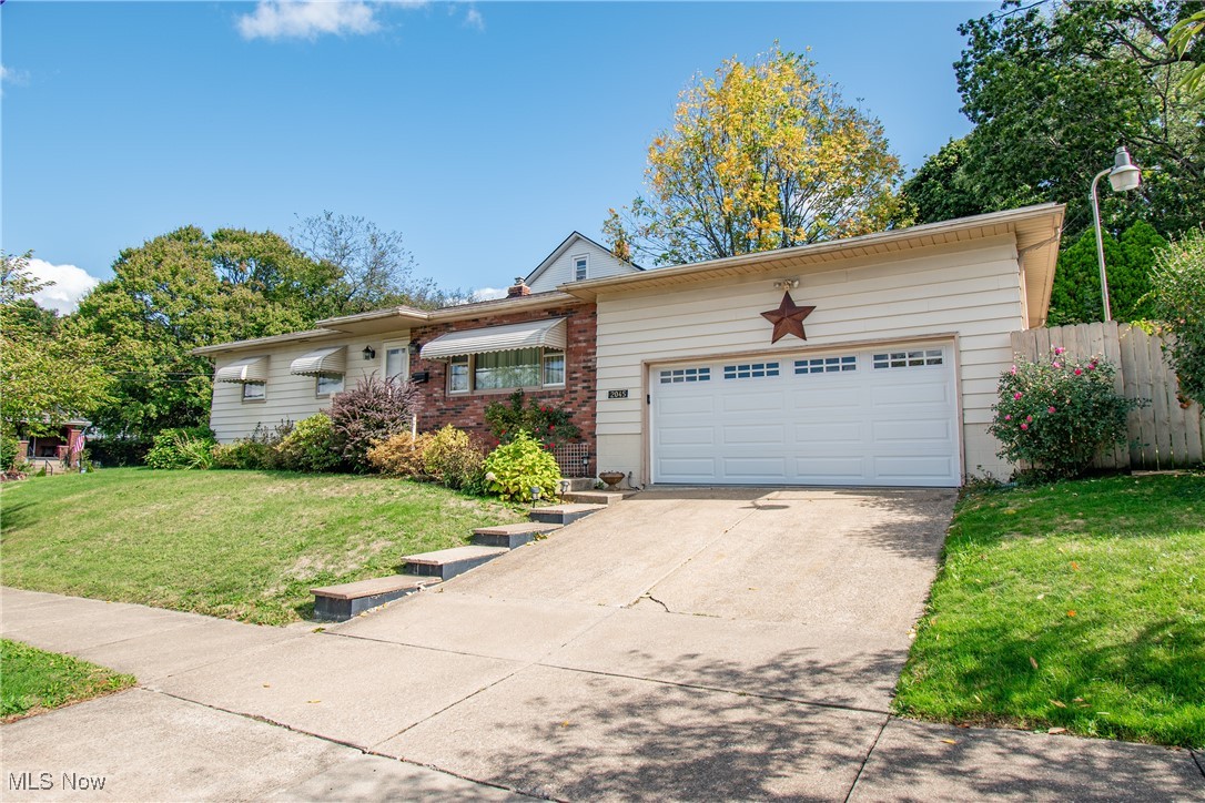 2045 9th Street SW Akron OH 44314