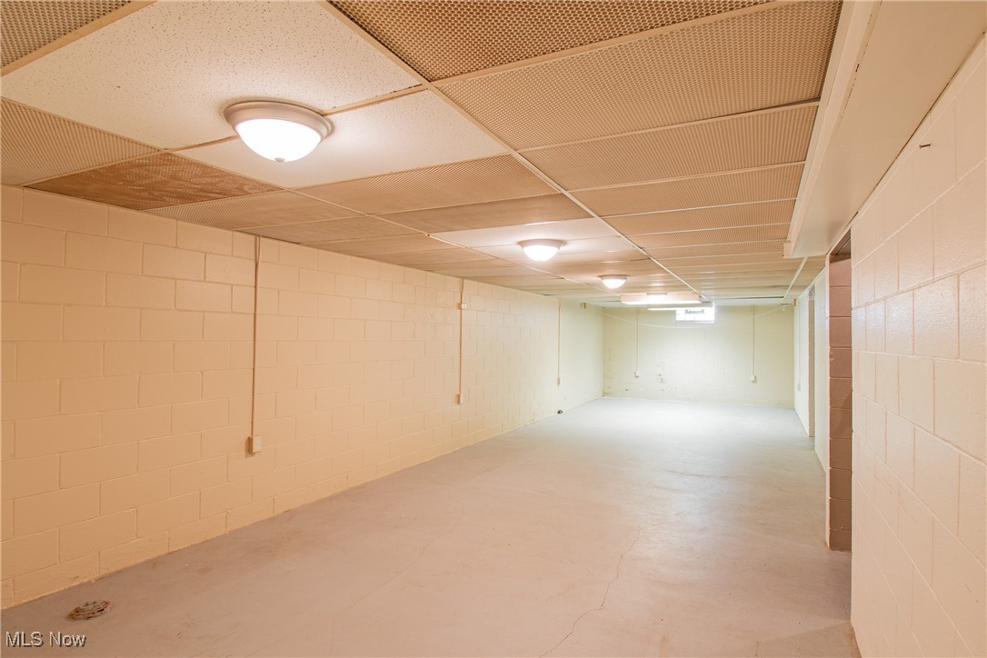 2045 9th Street SW Akron OH 44314