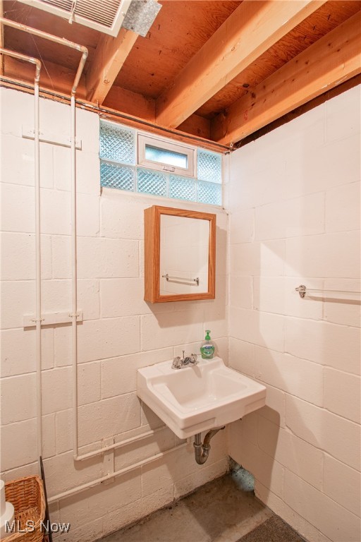 2045 9th Street SW Akron OH 44314