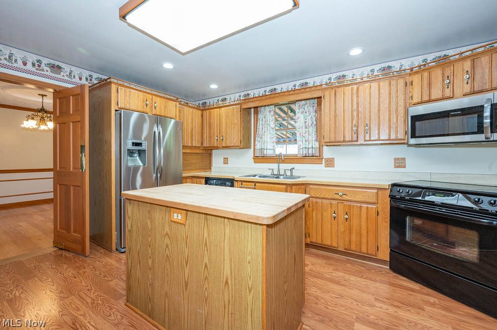 46046 Lori Road East Liverpool OH 43920