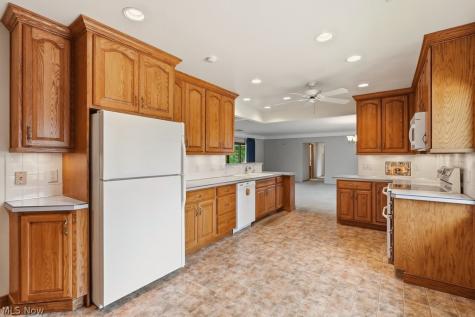 1463 Royalwood Road Broadview Heights OH 44147