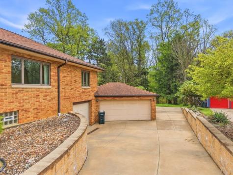 1463 Royalwood Road Broadview Heights OH 44147