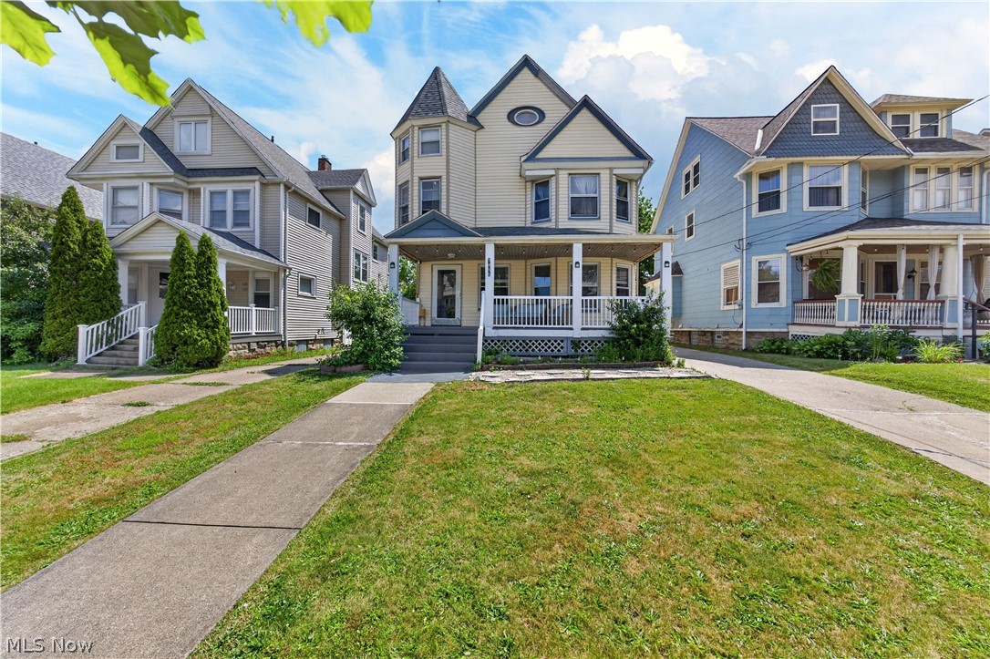 1485 Robinwood Avenue Lakewood OH 44017