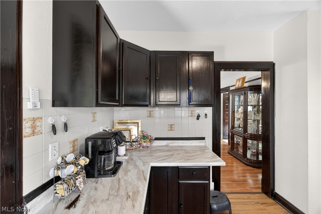 1485 Robinwood Avenue Lakewood OH 44017