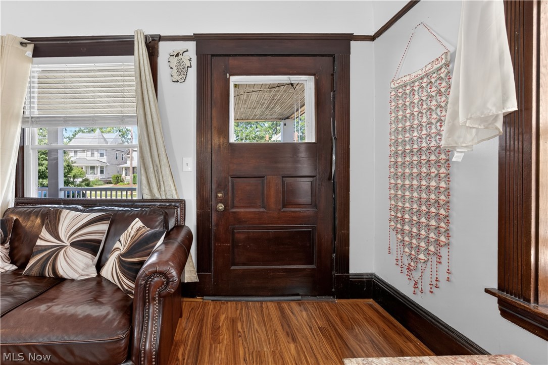 1485 Robinwood Avenue Lakewood OH 44017