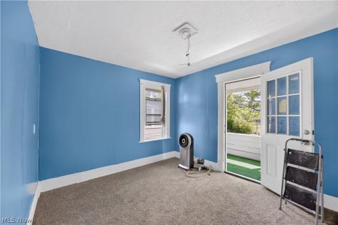 1485 Robinwood Avenue Lakewood OH 44017