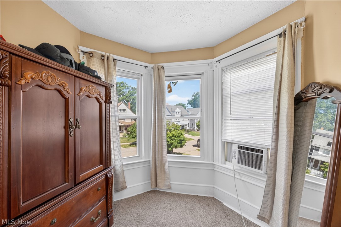 1485 Robinwood Avenue Lakewood OH 44017