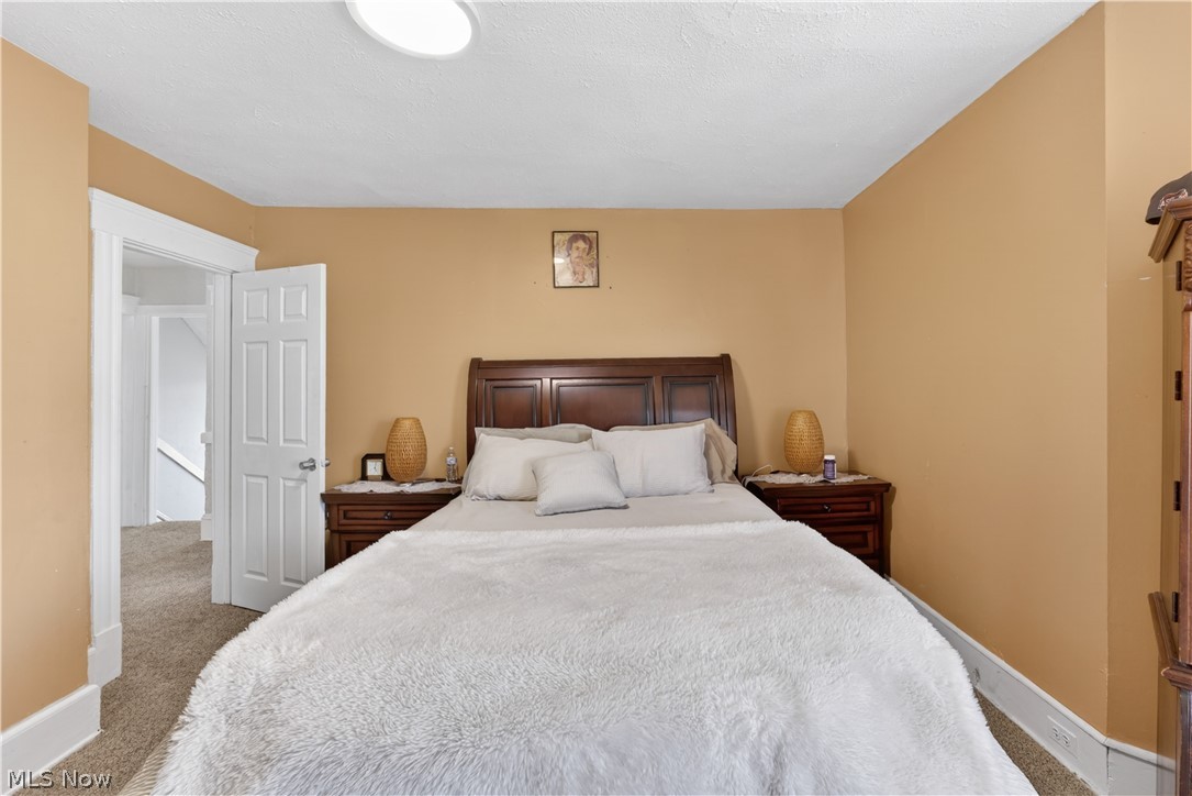 1485 Robinwood Avenue Lakewood OH 44017