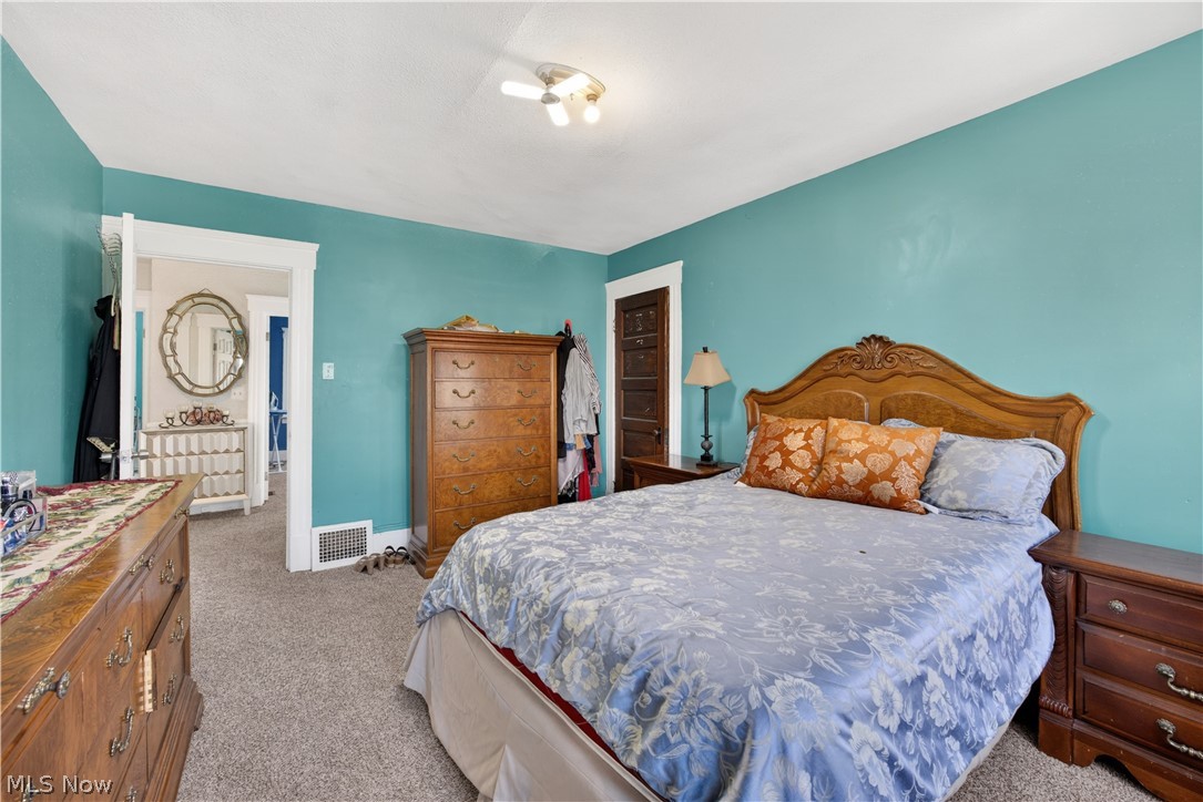 1485 Robinwood Avenue Lakewood OH 44017