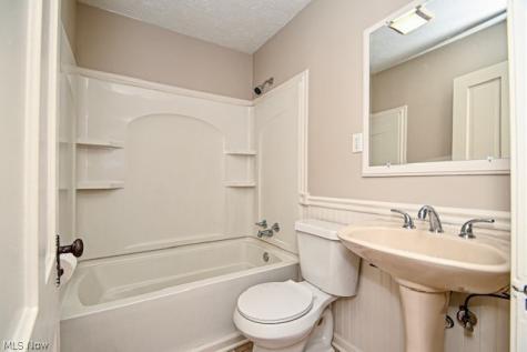 2817 Fletcher Avenue NE Canton OH 44705