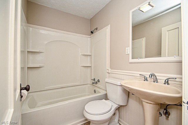 2817 Fletcher Avenue NE Canton OH 44705