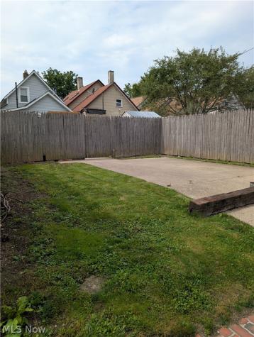 3125 W 70th Street Cleveland OH 44102