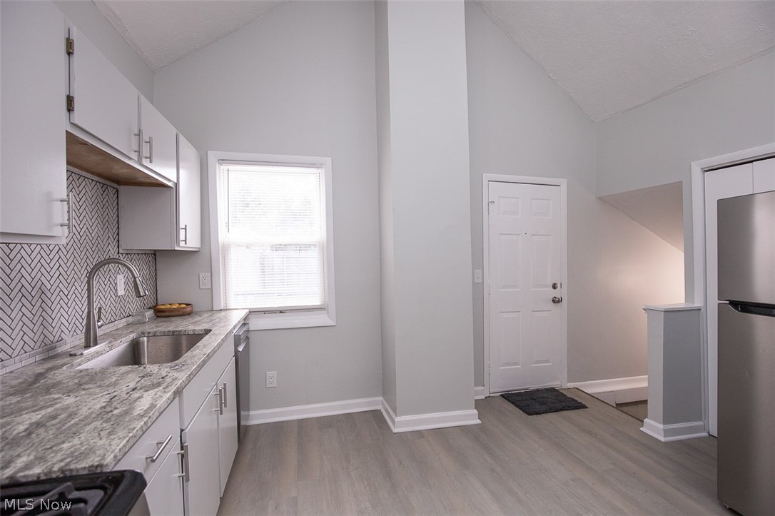 3125 W 70th Street Cleveland OH 44102