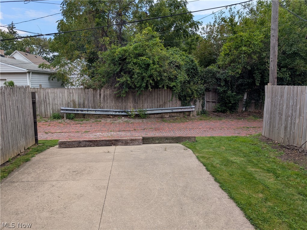 3125 W 70th Street Cleveland OH 44102