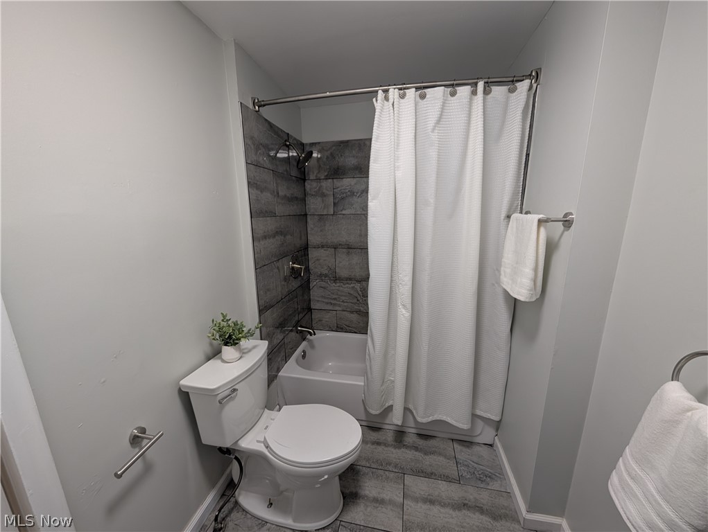 3125 W 70th Street Cleveland OH 44102