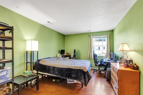 2854 Pease Drive Rocky River OH 44116