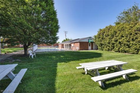 2854 Pease Drive Rocky River OH 44116