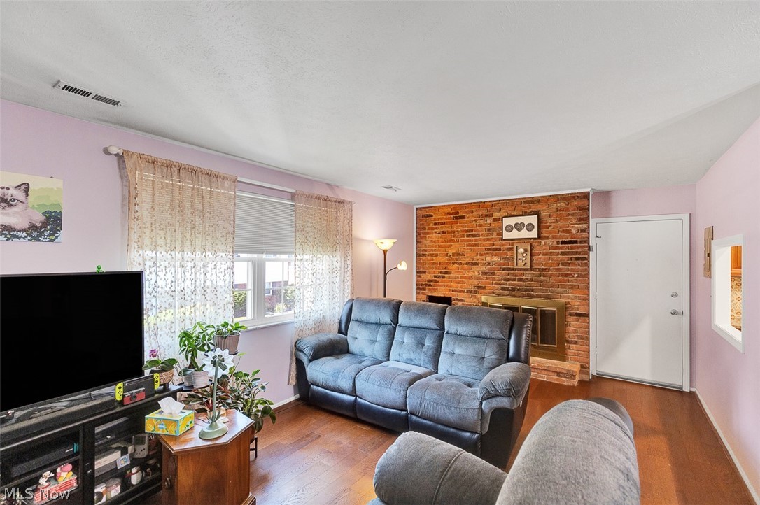 2854 Pease Drive Rocky River OH 44116