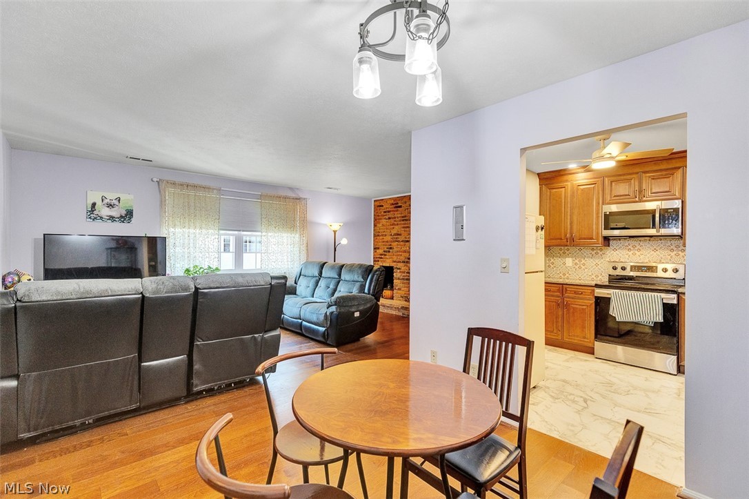 2854 Pease Drive Rocky River OH 44116