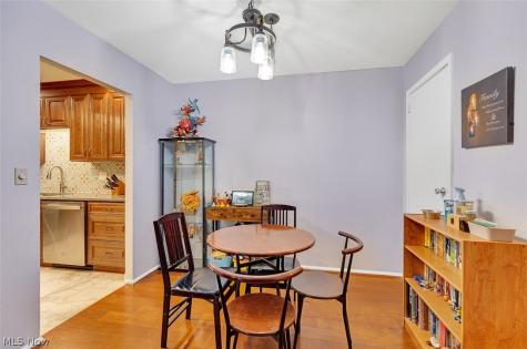 2854 Pease Drive Rocky River OH 44116
