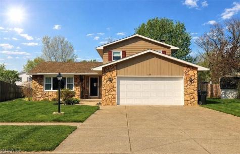 116 Winthrop Drive Elyria OH 44035