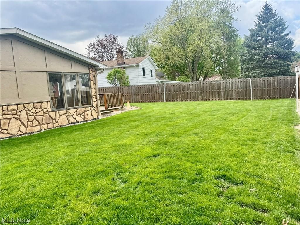 116 Winthrop Drive Elyria OH 44035
