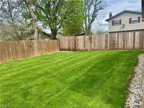 116 Winthrop Drive Elyria OH 44035