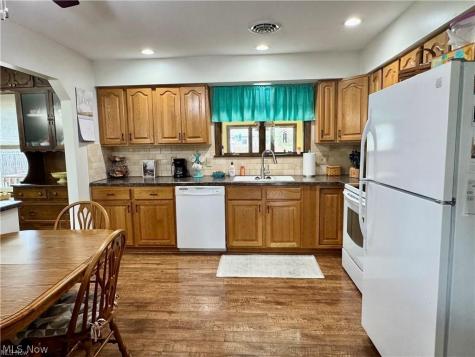 116 Winthrop Drive Elyria OH 44035