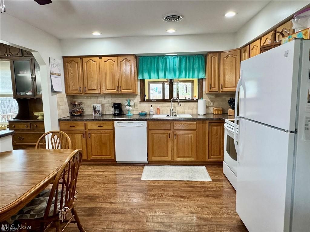 116 Winthrop Drive Elyria OH 44035