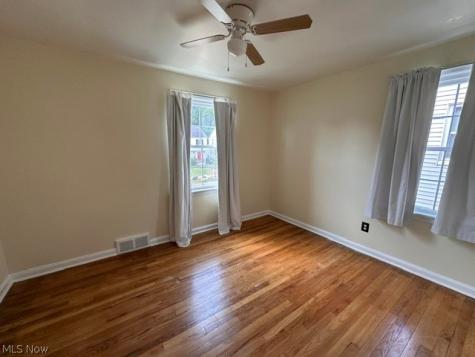 4353 Groveland Road University Heights OH 44118