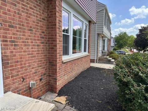 4353 Groveland Road University Heights OH 44118