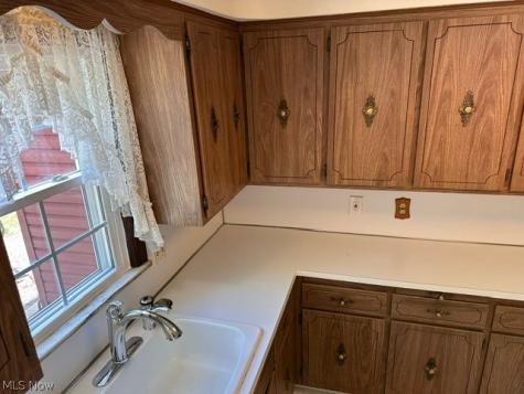 4353 Groveland Road University Heights OH 44118