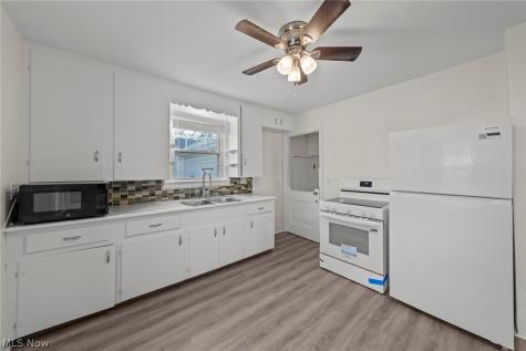 2917 Kirby Avenue NE Canton OH 44705